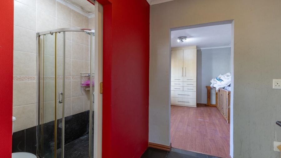 5 Bedroom Property for Sale in Northgate Western Cape